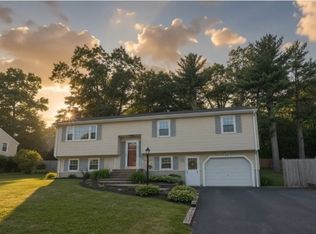 12 Sunset Dr, Milford, MA 01757