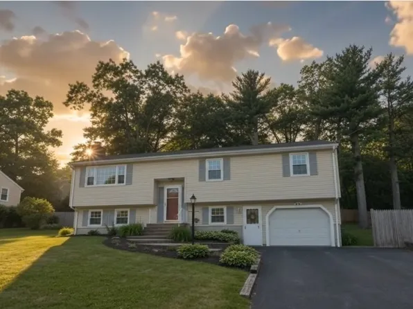 12 Sunset Dr, Milford, MA 01757
