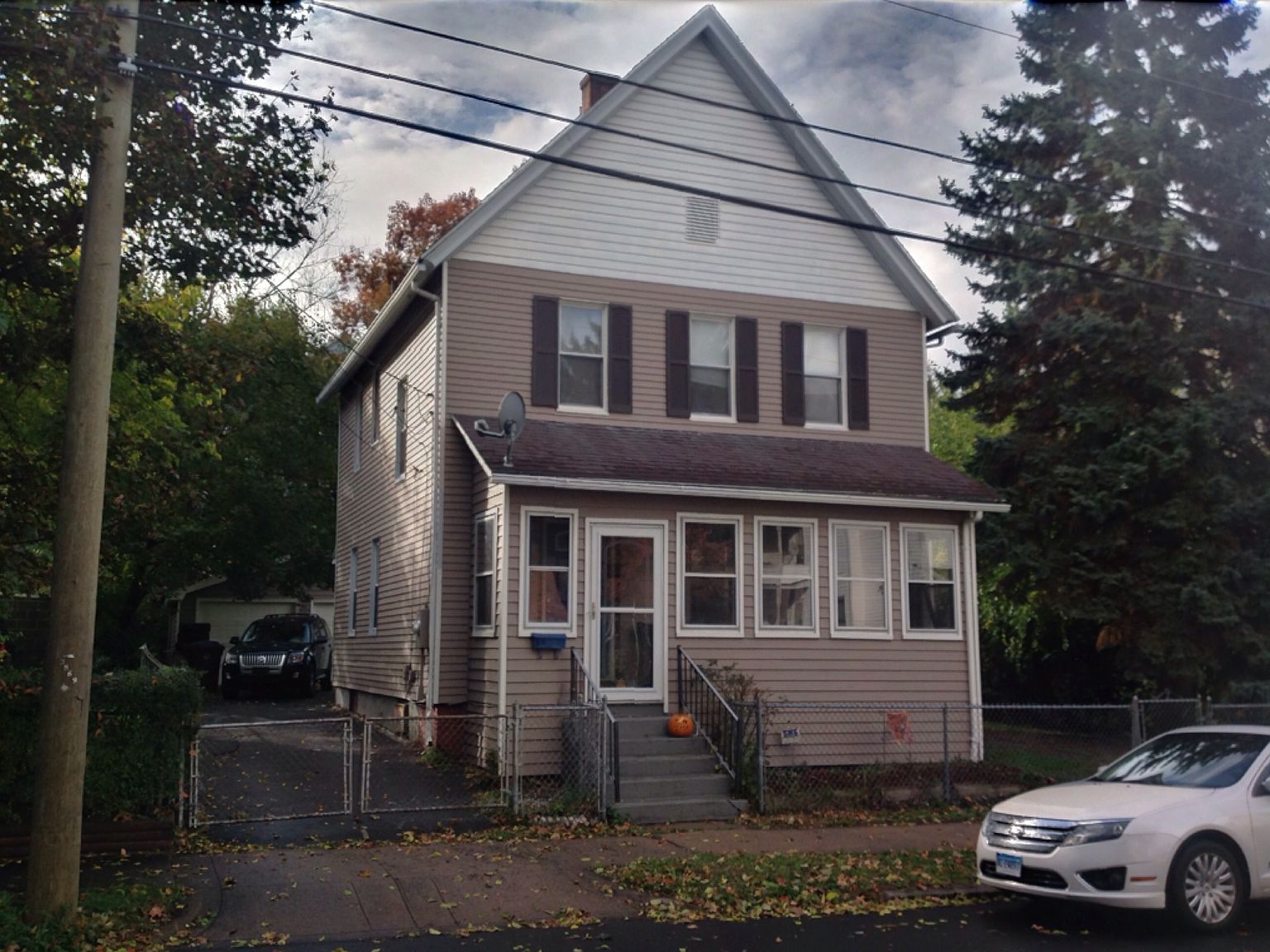 84 Lawlor St, New Britain, CT 06051 Zillow