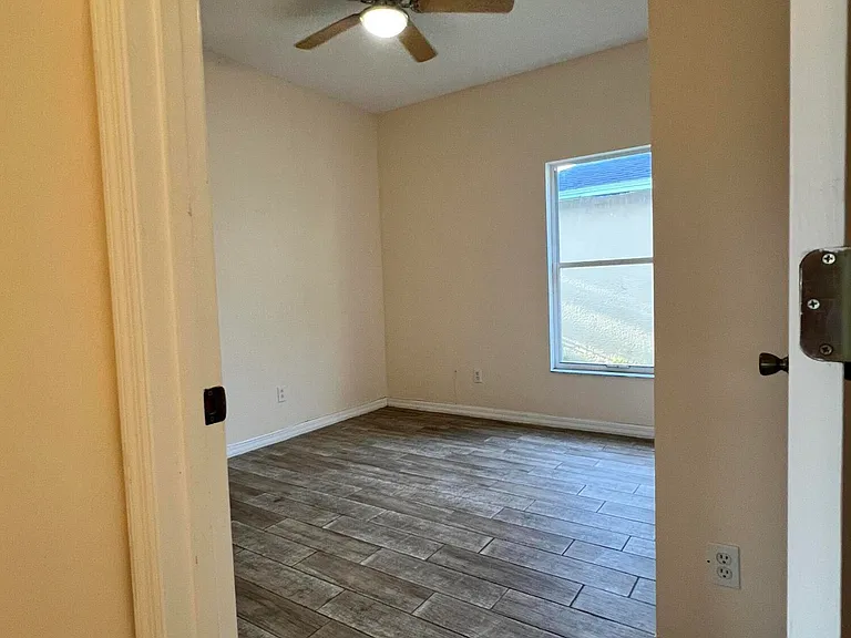 957 W Bimini Ave — Photo 14