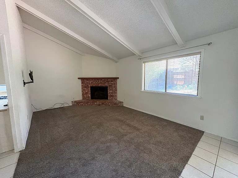 1721 N Fairway Dr — Photo 5