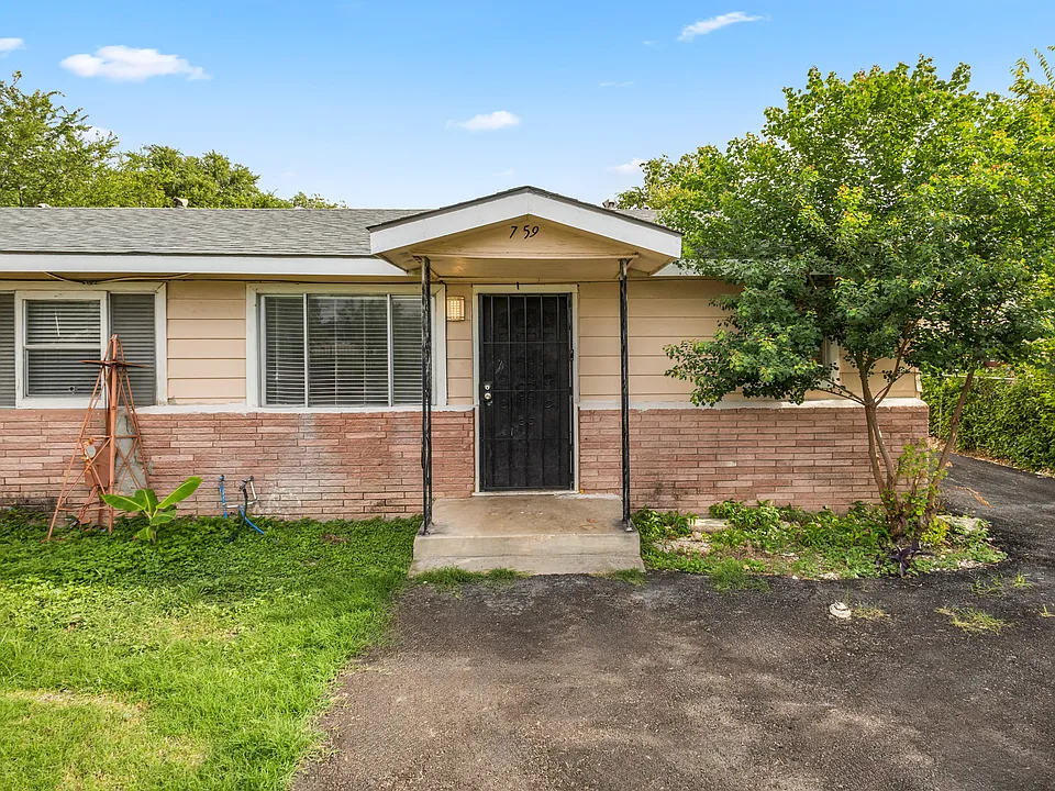 759 Avondale Ave #759