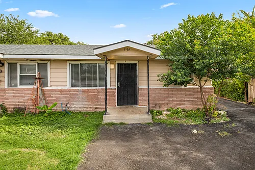 759 Avondale Ave #759 Photo 1
