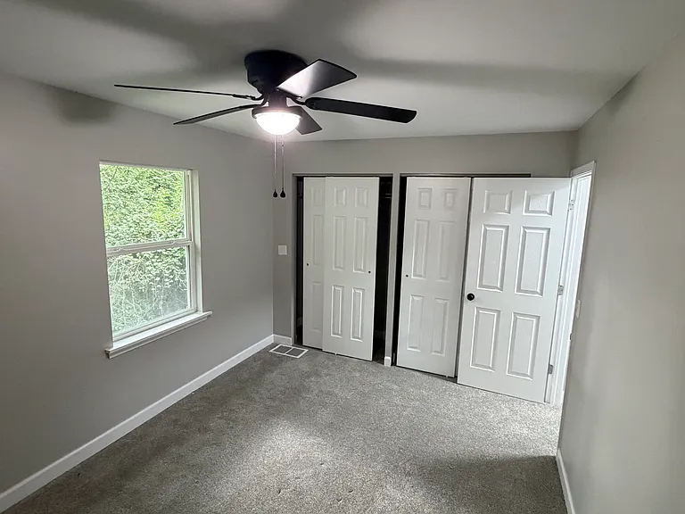 Ridgeway Dr — Photo 16