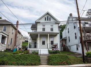 77 W Main St, Windsor, PA 17366