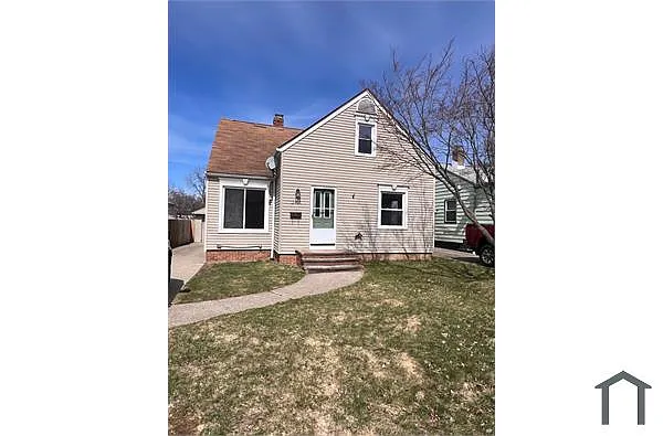 12405 Reindeer Ave photo 1