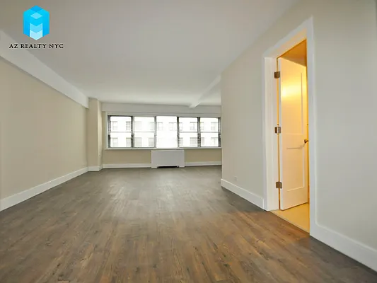 Rented by FirstService Realty (legacy) | media 14