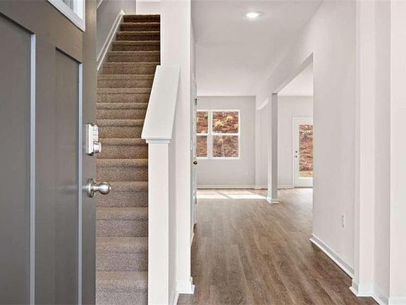 2nd image of 2251 Edgecombe Ln
