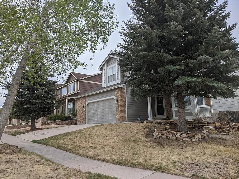 9045 Rochester Dr — Photo 10