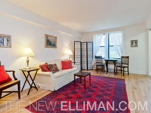 342 East 53rd Street image 1 of 7