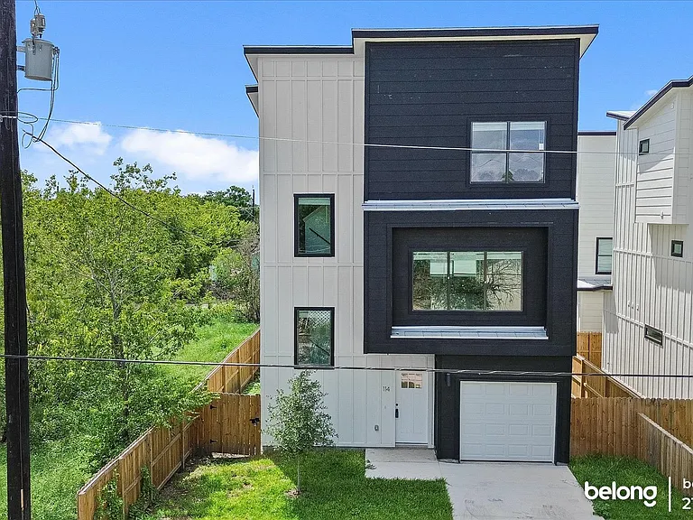 114 Gravel St — Photo 1