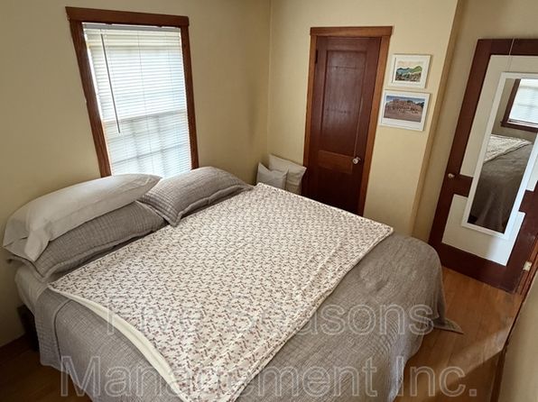 1083-1085 North Ave #3