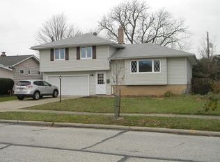 6746 Reid Dr, Parma Heights, OH 44130