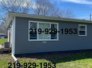 1351 Sunset Ln, Chesterton, IN 46304