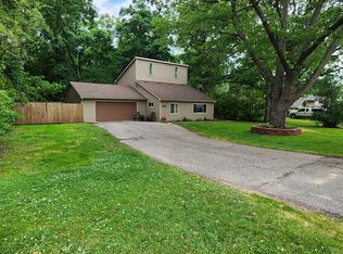 3420 Duffield St, White Lake, MI 48383