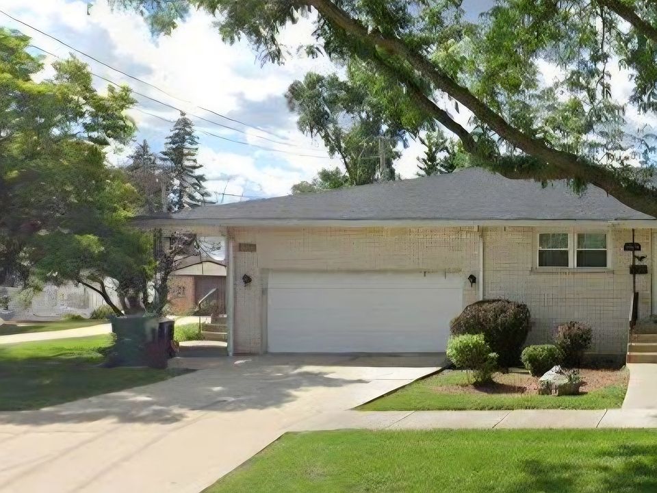 1st image of 10414 Canterbury St #Na