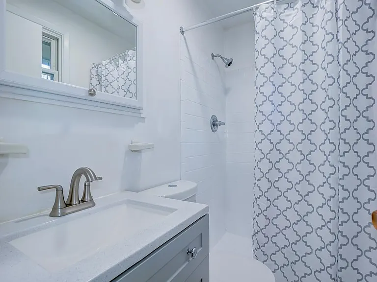 6417 Earlham Dr — Photo 17