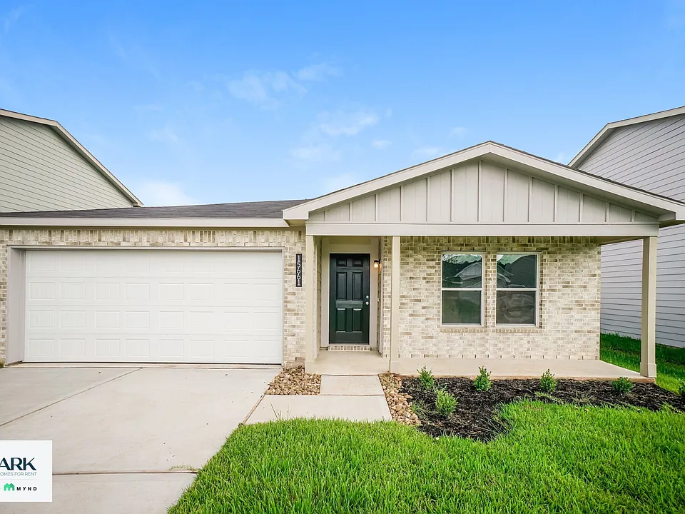 15661 Briar Forest Dr
