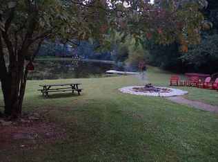 187 E Hickory Knoll Rd, Franklin, NC 28734