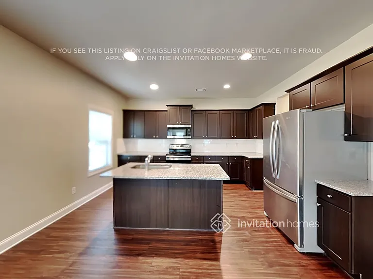 56 Oak Point Ct — Photo 6