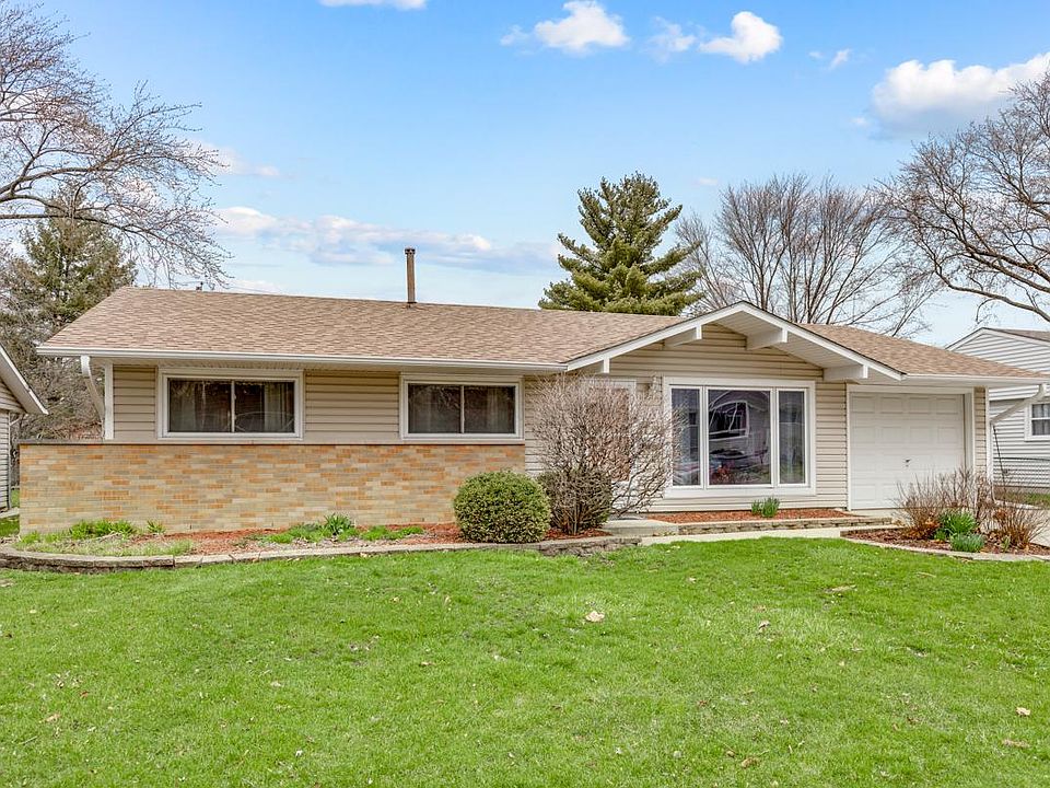 1st image of 802 Oriole Dr