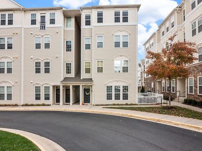 24620 Byrne Meadow Sq UNIT 302, Aldie, VA, 20105