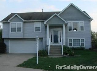5501 N Leawood Ct, Peoria, IL