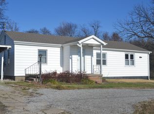 404 W Terminal St, Albion, IL 62806