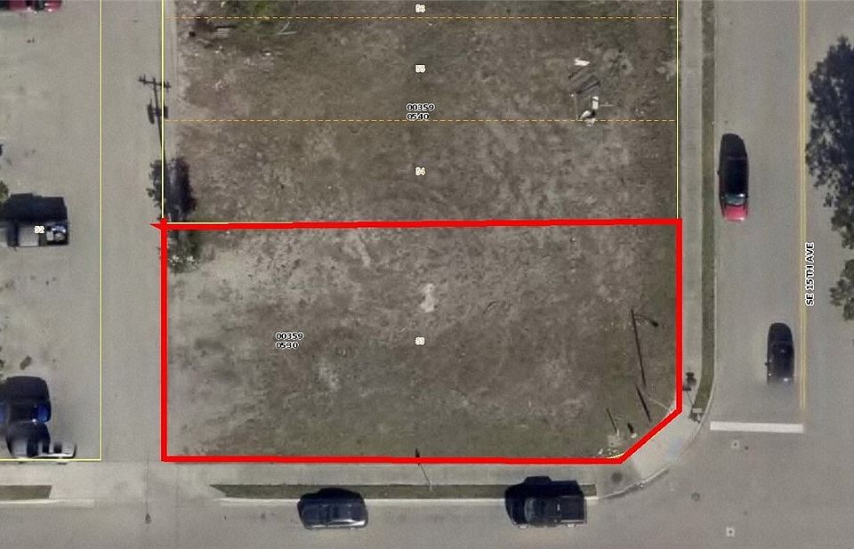1st image of 4646 SE 15th Ave