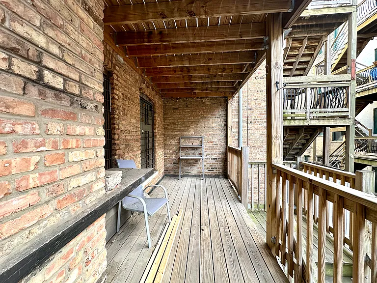 2858 N Clark St #2 — Photo 7