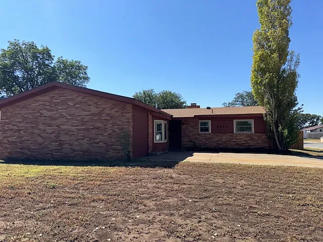 4 bed, 1808 sqft, $1,800 — Photo 1