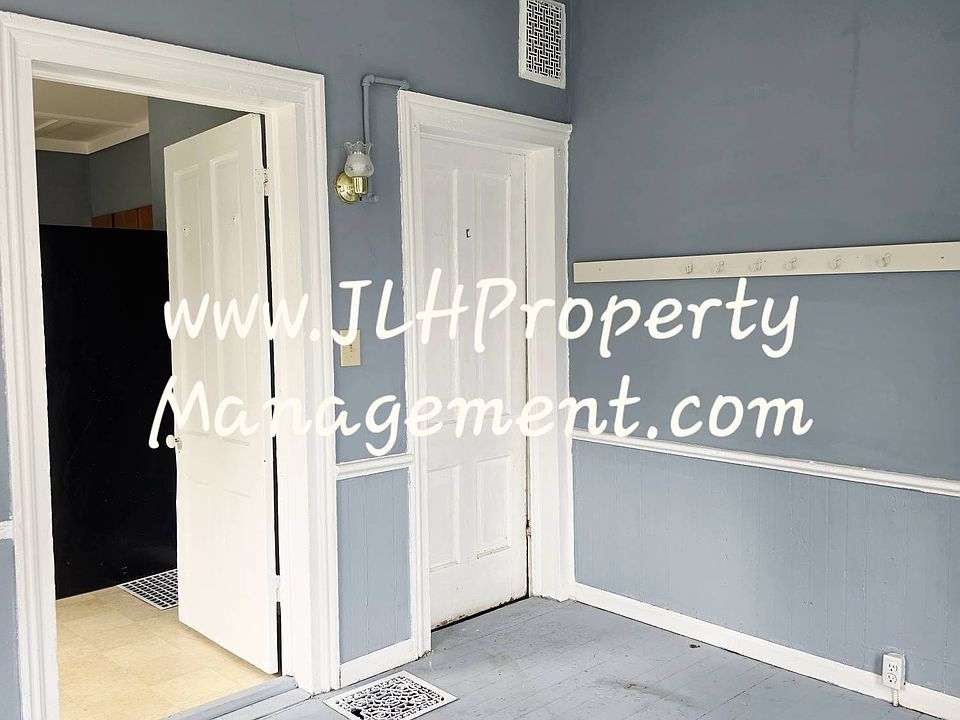 1st image of 503 S Locust Ave #503