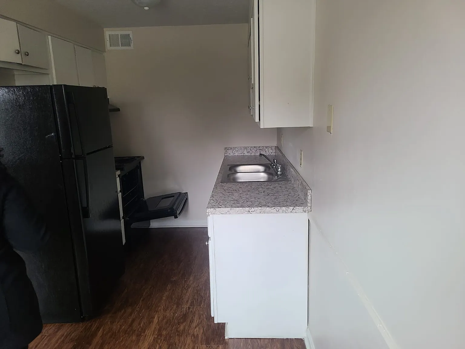 2 bed, 700 sqft, $850 — Photo 4