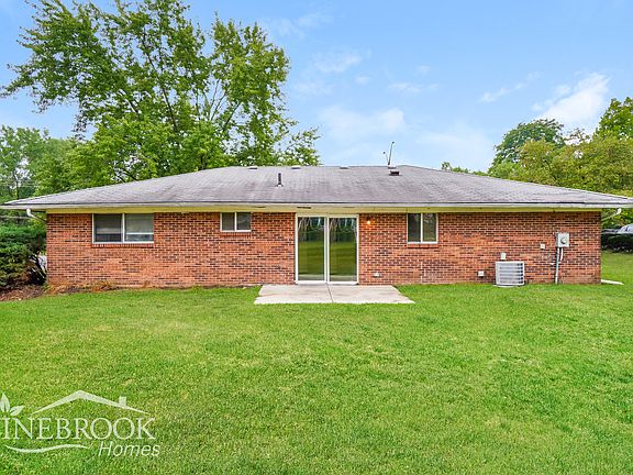 4th image of 338 Huber Village Blvd