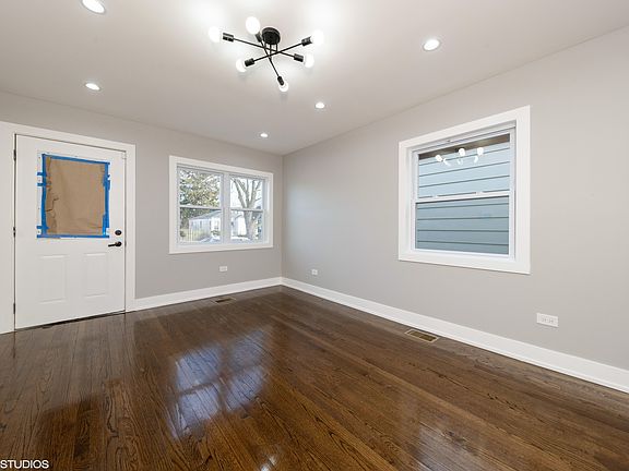 3rd image of 12436 S May St
