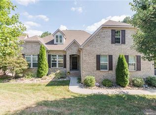 1770 Verdict Ridge Dr, Denver, NC 28037