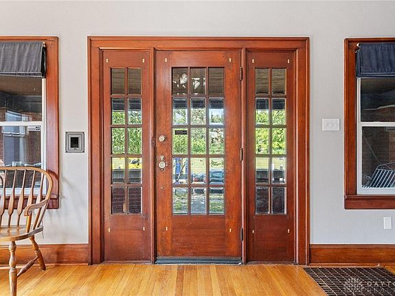 4th image of 1414 Gummer Ave