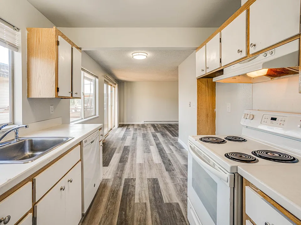 705 State Ave N #3