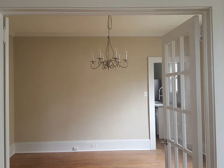 900 Walnut Ave — Photo 3