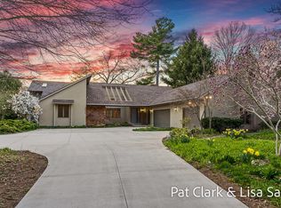 18775 Greenwood Ct, Spring Lake, MI 49456