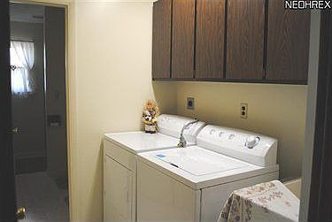 5th image of 2088 S Park Ln