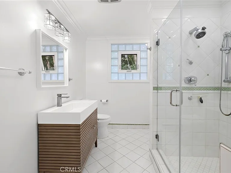 273 Cecil Pl — Photo 10
