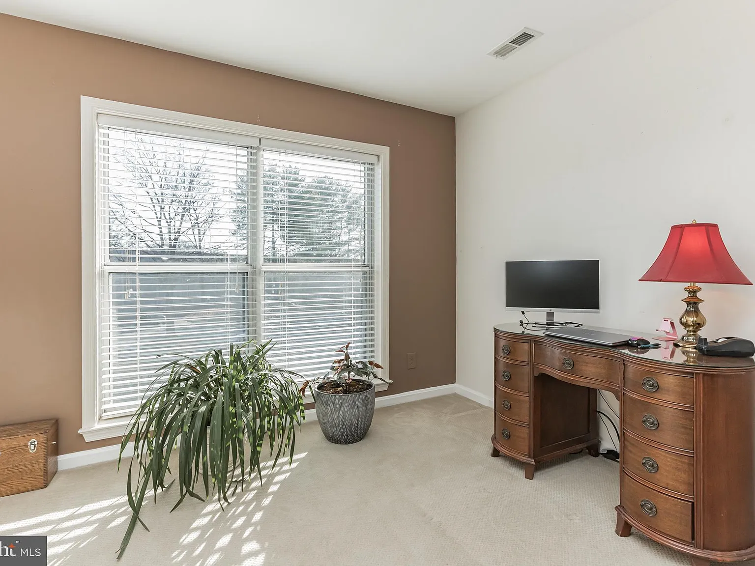 1 bed, 1.0 bath, 870 sqft, $1,995 — Photo 4