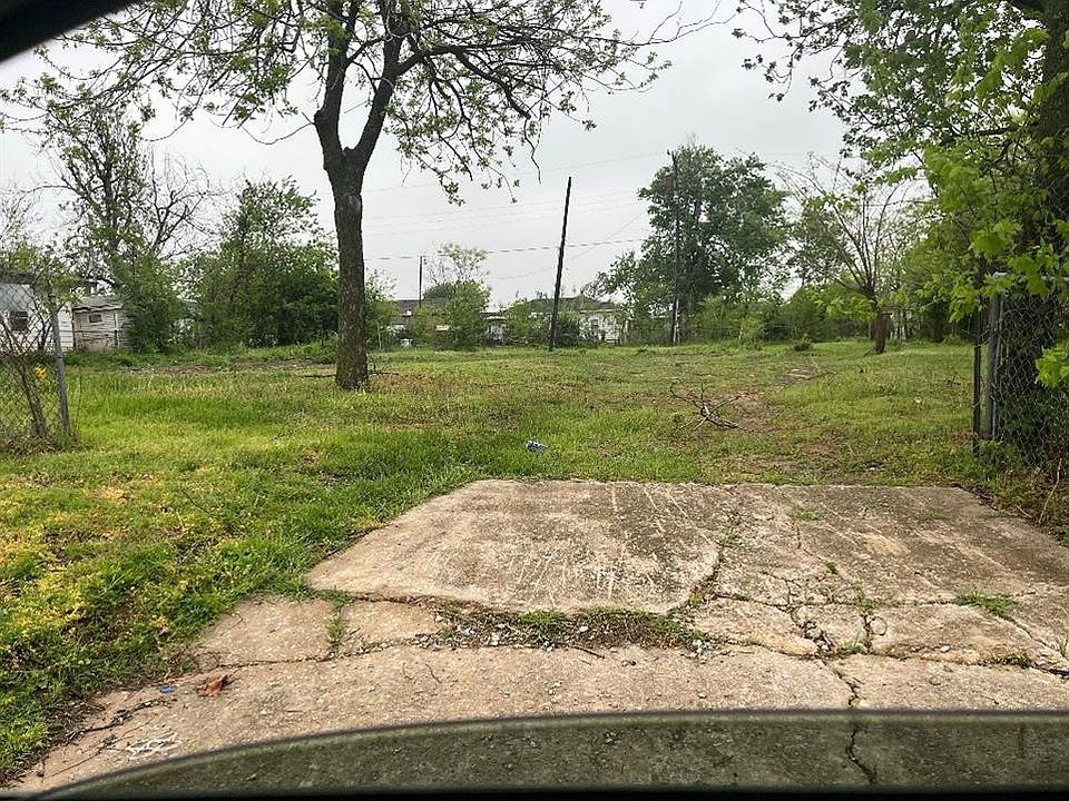 1st image of 332 SE 54th St Lot 4