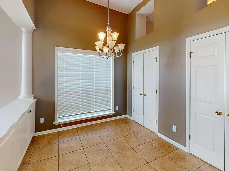 860 Autumn Ridge Rd — Photo 8