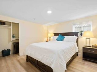 13220 16th Ave, Surrey, BC V4A 1P3