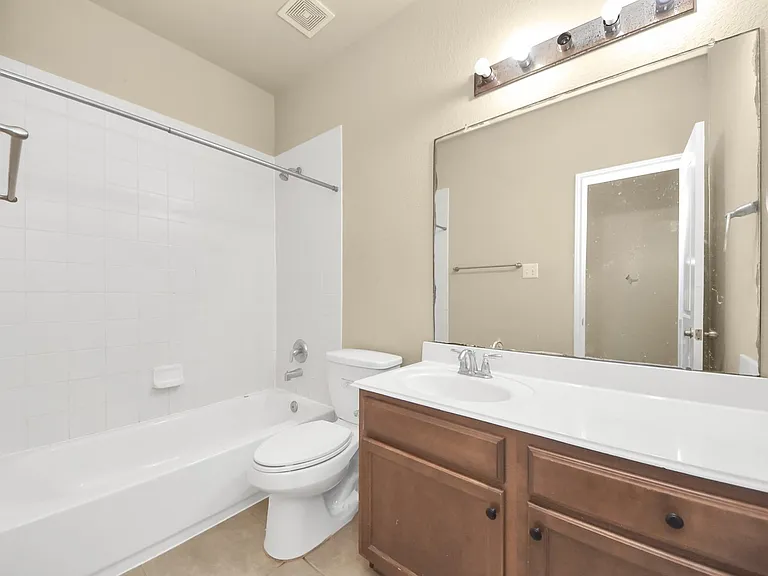 6106 Grassy Haven Ln — Photo 36