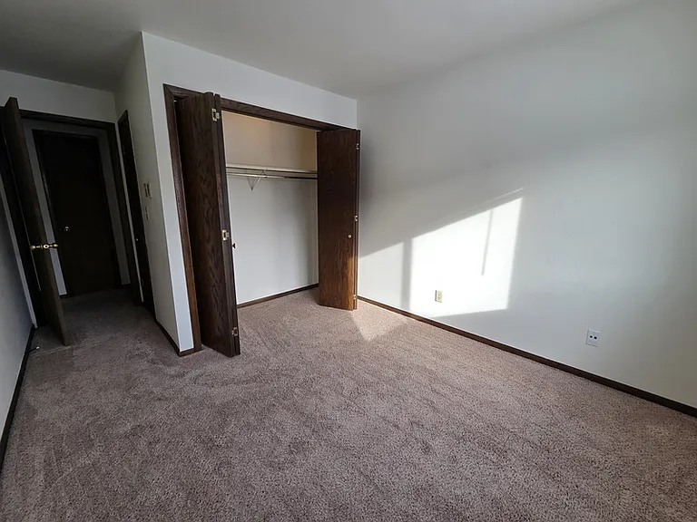 927 Louise St #1 — Photo 7