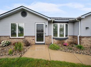 1024 Oak Bay Run, Fort Wayne, IN 46825