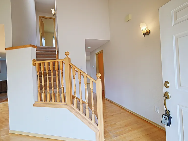 4006 NE 18th St — Photo 3